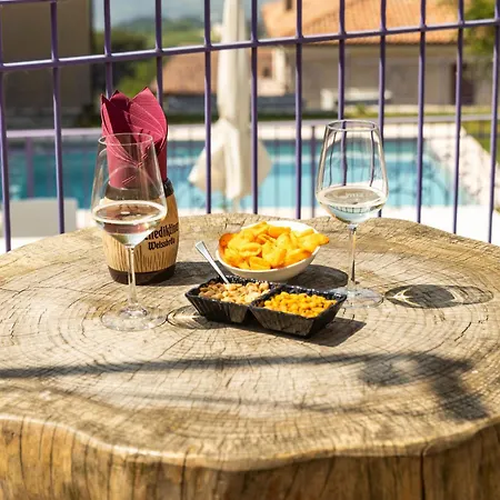 Hotell Hotel Corona Spiazzi Di Caprino