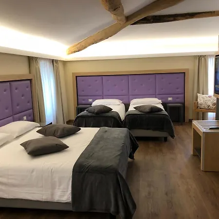 Hotel Corona Hotel