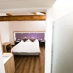 Hotel Corona Hotel