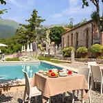 Hotel Corona Hotel 4*
