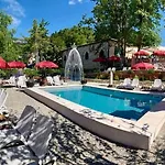 Hotel Corona Hotel 4*