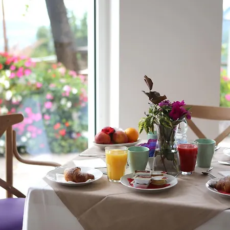 Hotell Hotel Corona