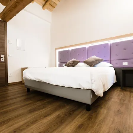 Hotel Corona Spiazzi Di Caprino