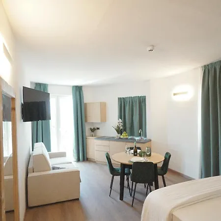 Hotel Corona 4*